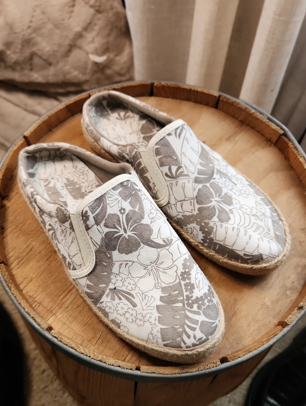 New Tommy Bahama Marcie Slide-on Shoes Size 6B